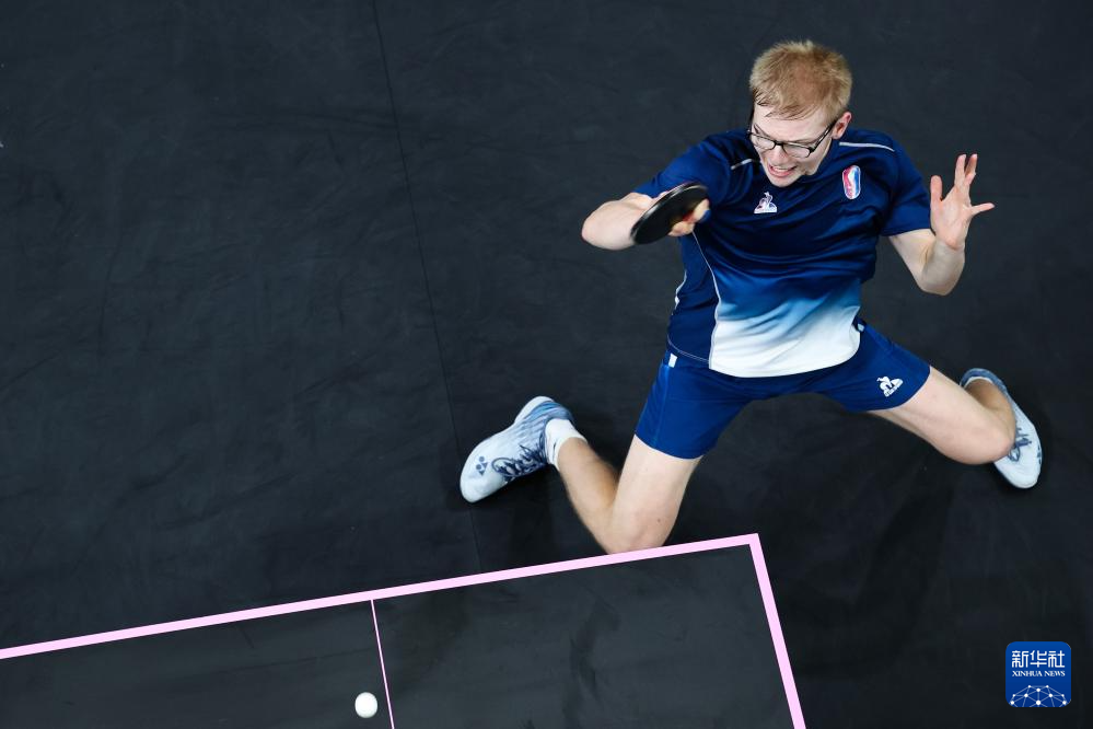 这一次他显 这一次他显